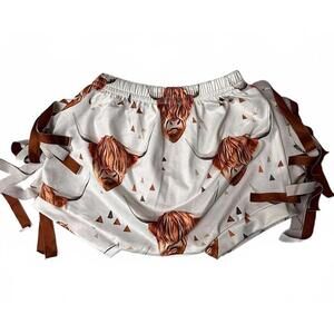 Highland Cow Shorts Baby Girls 12-18M White Fringe Tassel Elastic Waist Play
